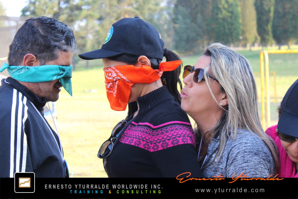 Talleres de Cuerdas LATAM Team Building | Taller de Trabajo en Equipo para Empresas